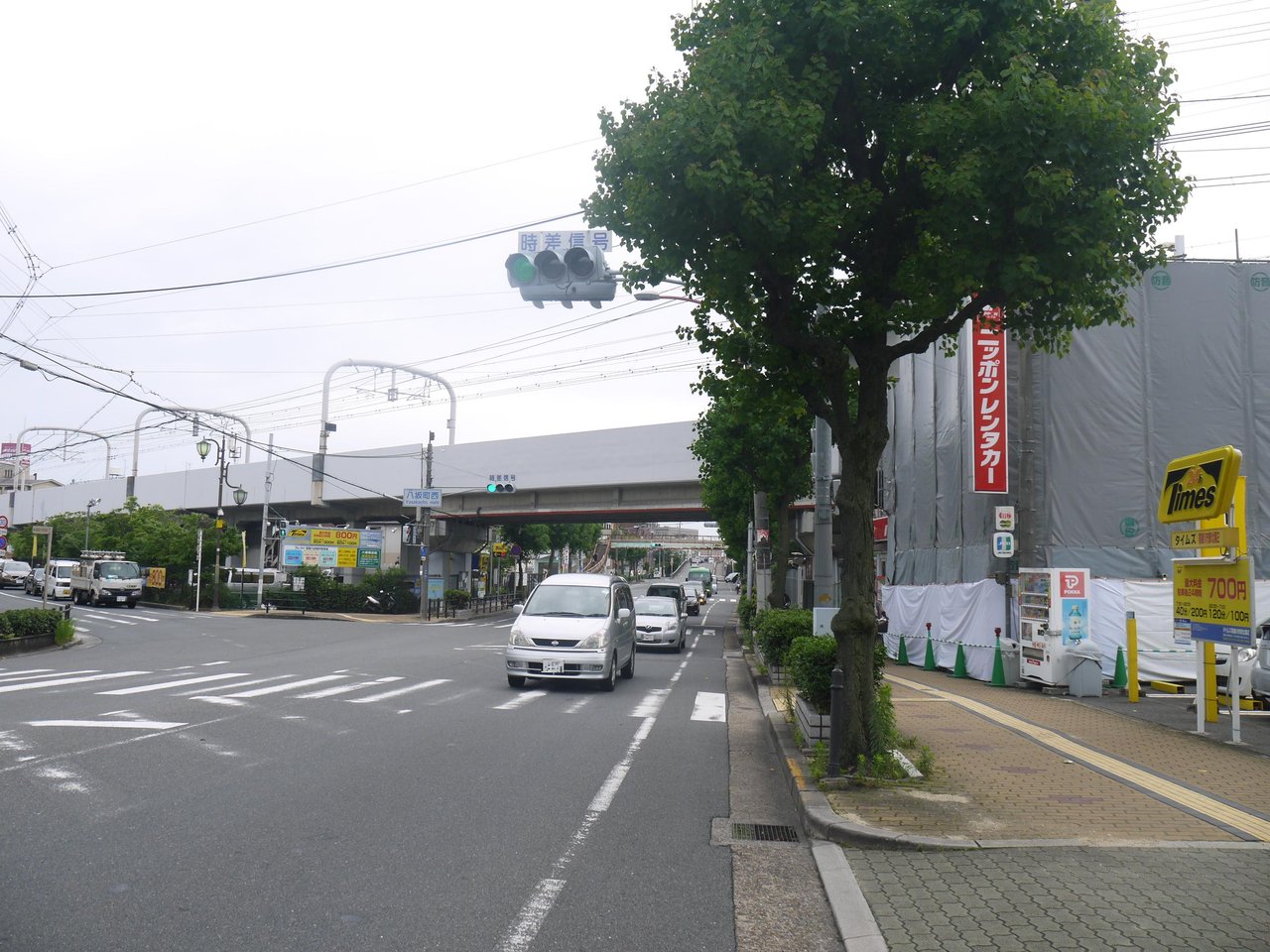 寝屋川 駅前 第 3 自転車 駐 車場