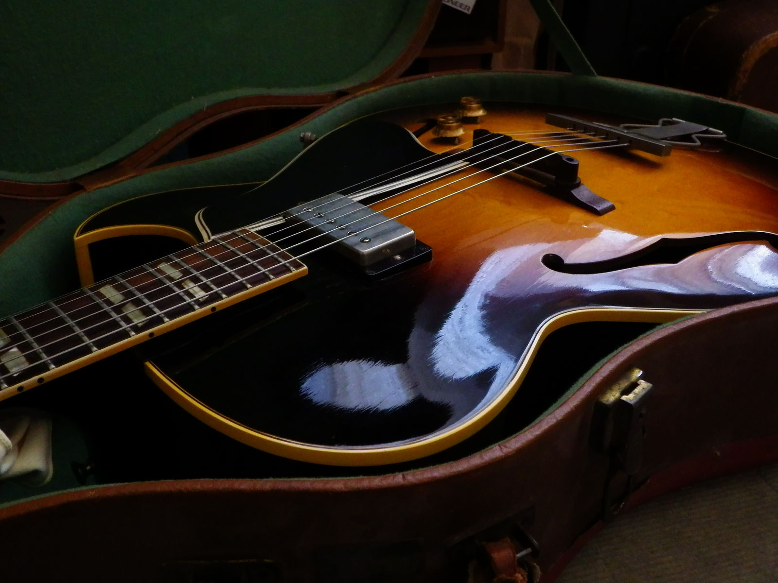 Gibson ES-175 1959 : 山と自転車が好き カメラもちょびっと