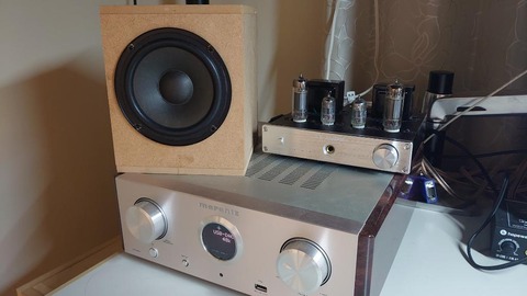 8c7e1963-6d69-4d9b-b726-2fadf939f81b