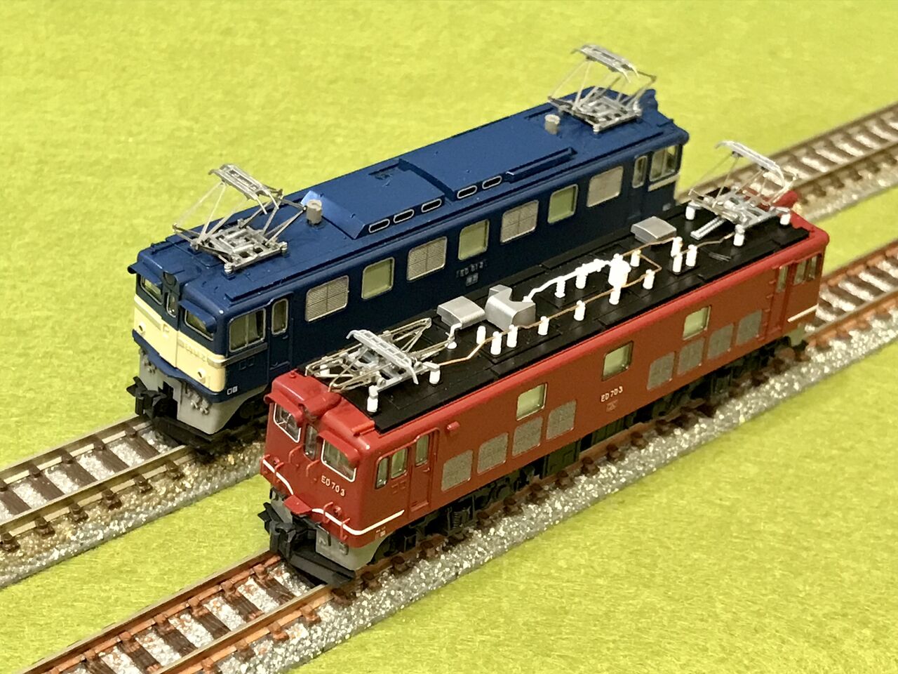 トミックスの「ED61形」と KATOの「ED70形」を並べてみました