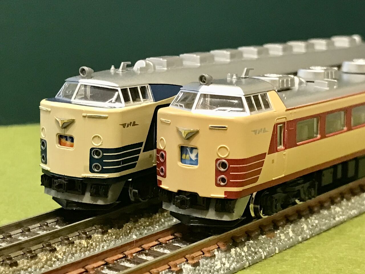 KATOの「485系」と「583系」（初代製品）を並べてみました