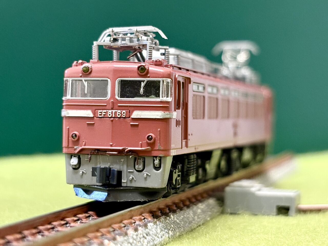 マイクロエースの「ED92形」と、KATOの「EF81形」を並べてみました