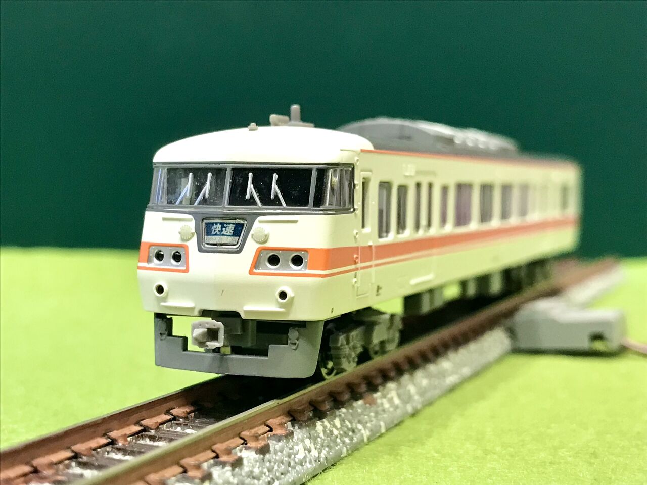 マイクロエース「117系・東海色」に、ヘッドマークシールを貼っ