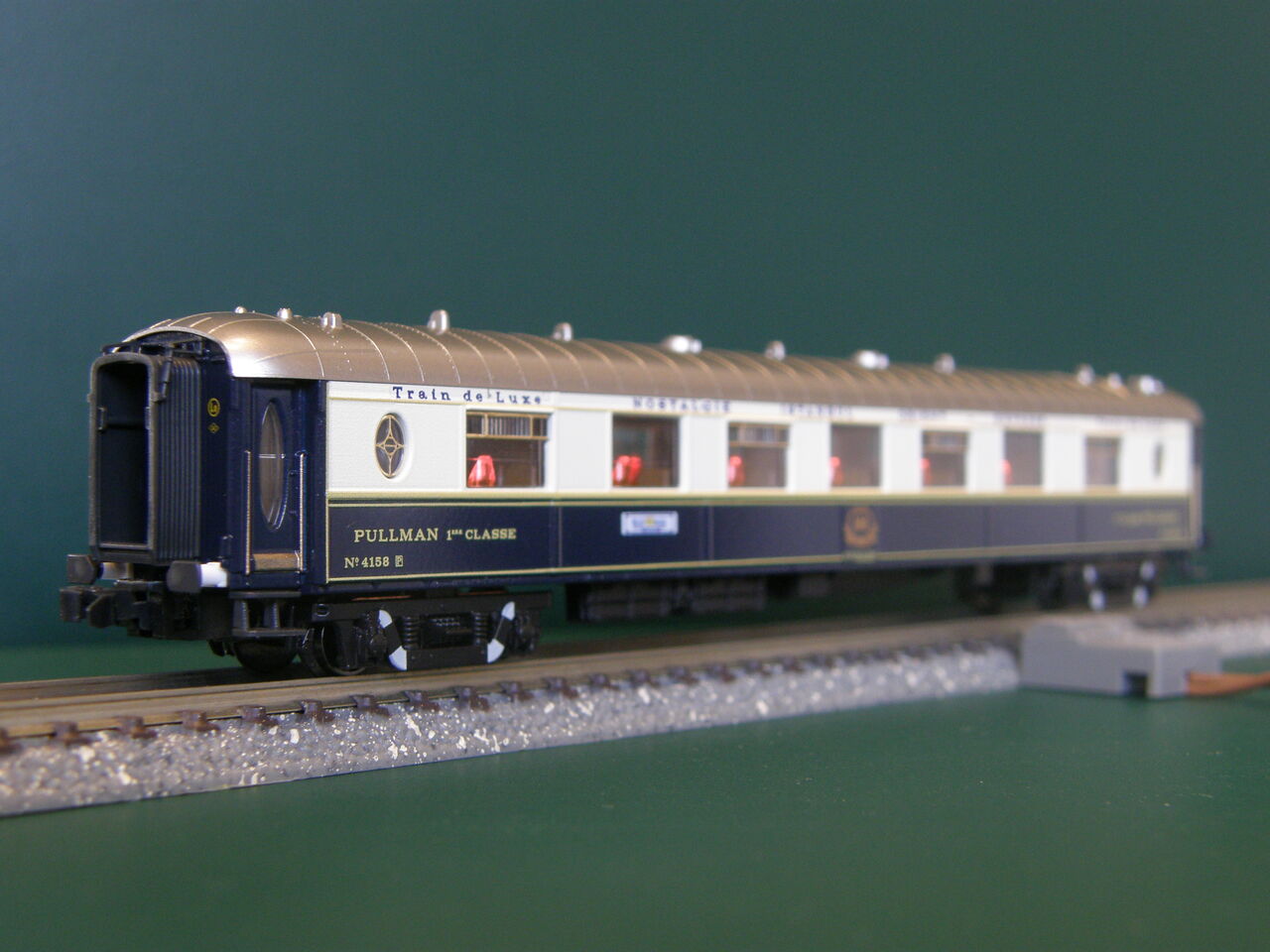 KATO「オリエント急行 プルマン4158 箱根ラリック美術館保存車