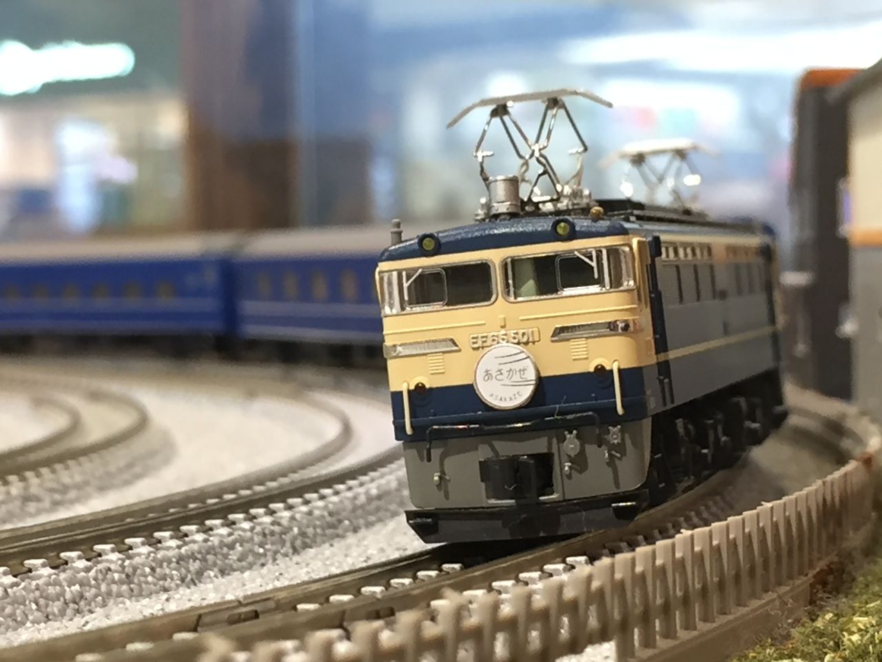 1/80 ブルートレイン客車シリーズ 24系25型オシ24（食堂車