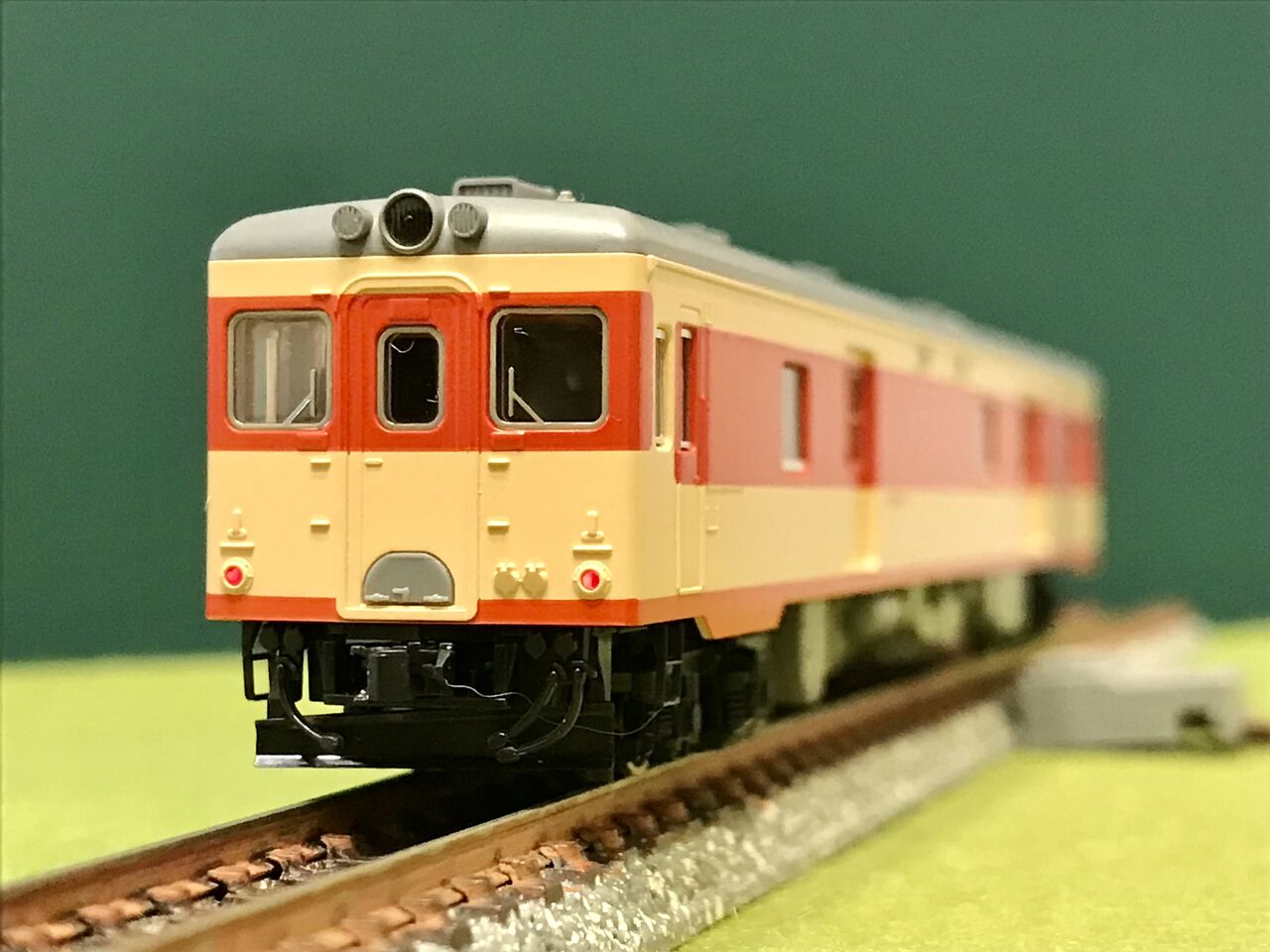 トミックスの「キユ25形」と「キユニ26形」を並べてみました