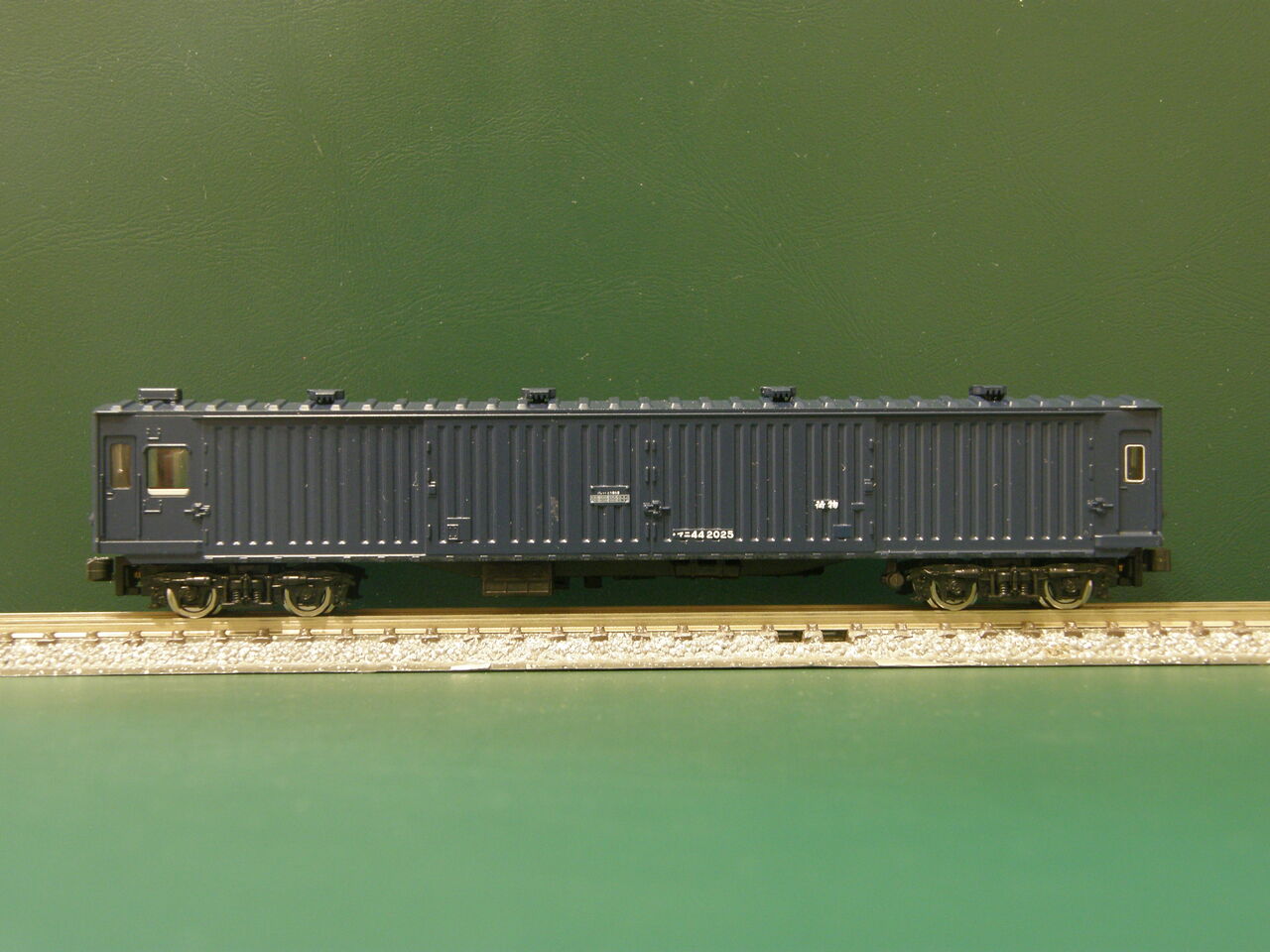 グリーンマックス「マニ44形（旧製品）」の車高を下げてみた