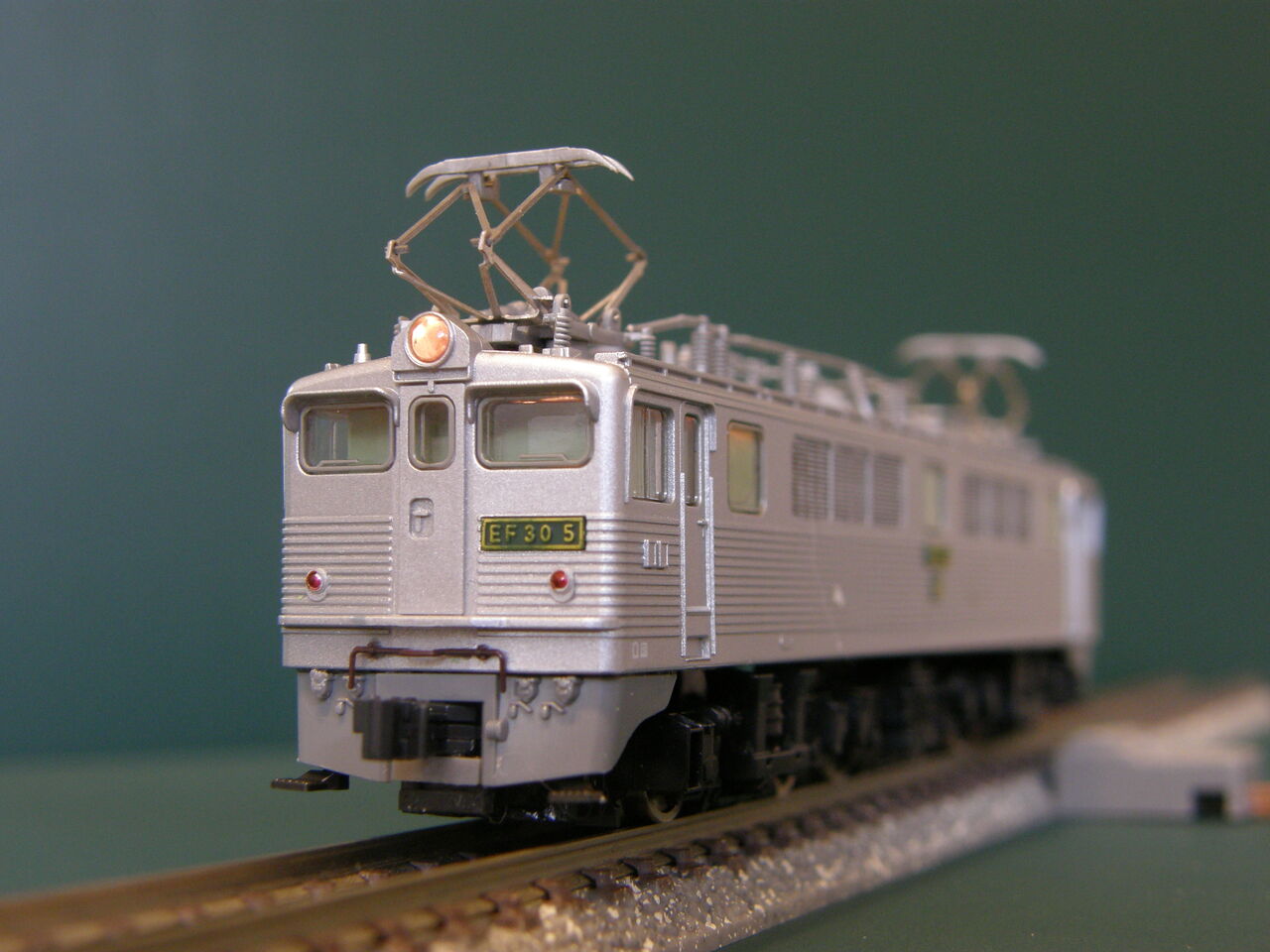 トミックス旧製品「EF30形」のスカート交換・追加工作編 : エヌゲ道