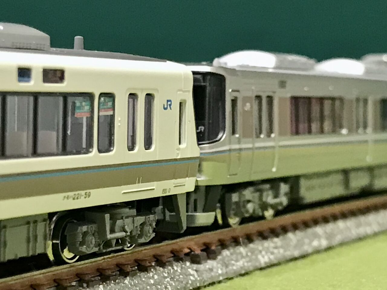 KATOの「221系」と「223系1000番台」を並べてみました。 : エヌゲ道