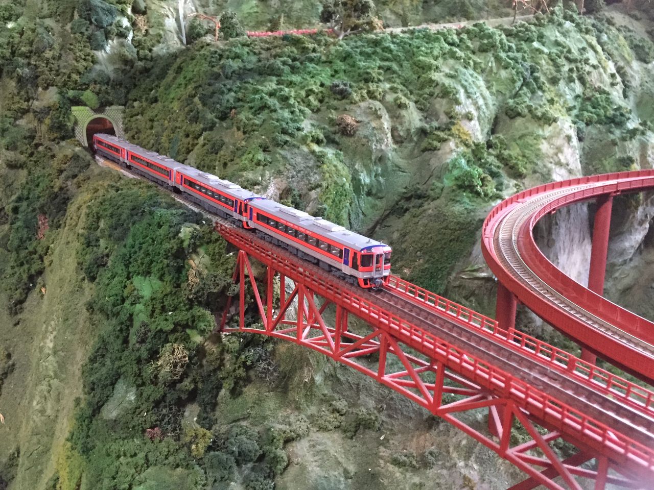 が*が様 Nゲージ鉄道模型 赤 ベージュ 電車 修学旅行と列車。 : エヌゲ道 since 2015 ～Nゲージ鉄道模型と