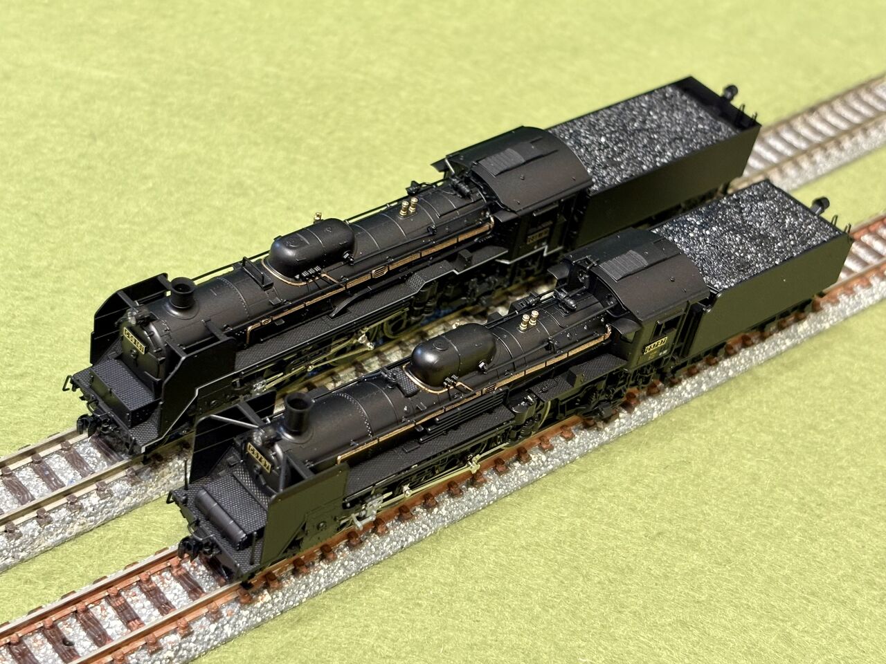 KATOの「C57 1次形」と「C59 戦後形」を並べてみました。 : エヌゲ道
