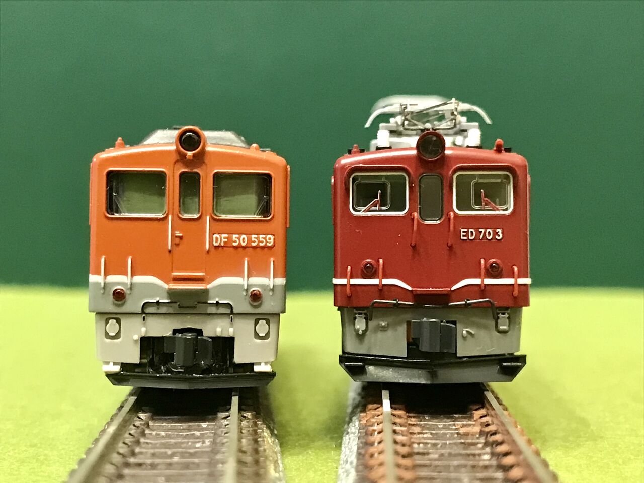 TOMIX DD54 2輌 DF50 1輌セット トミックスの「DF50形」と KATOの「ED70形」を並べてみました