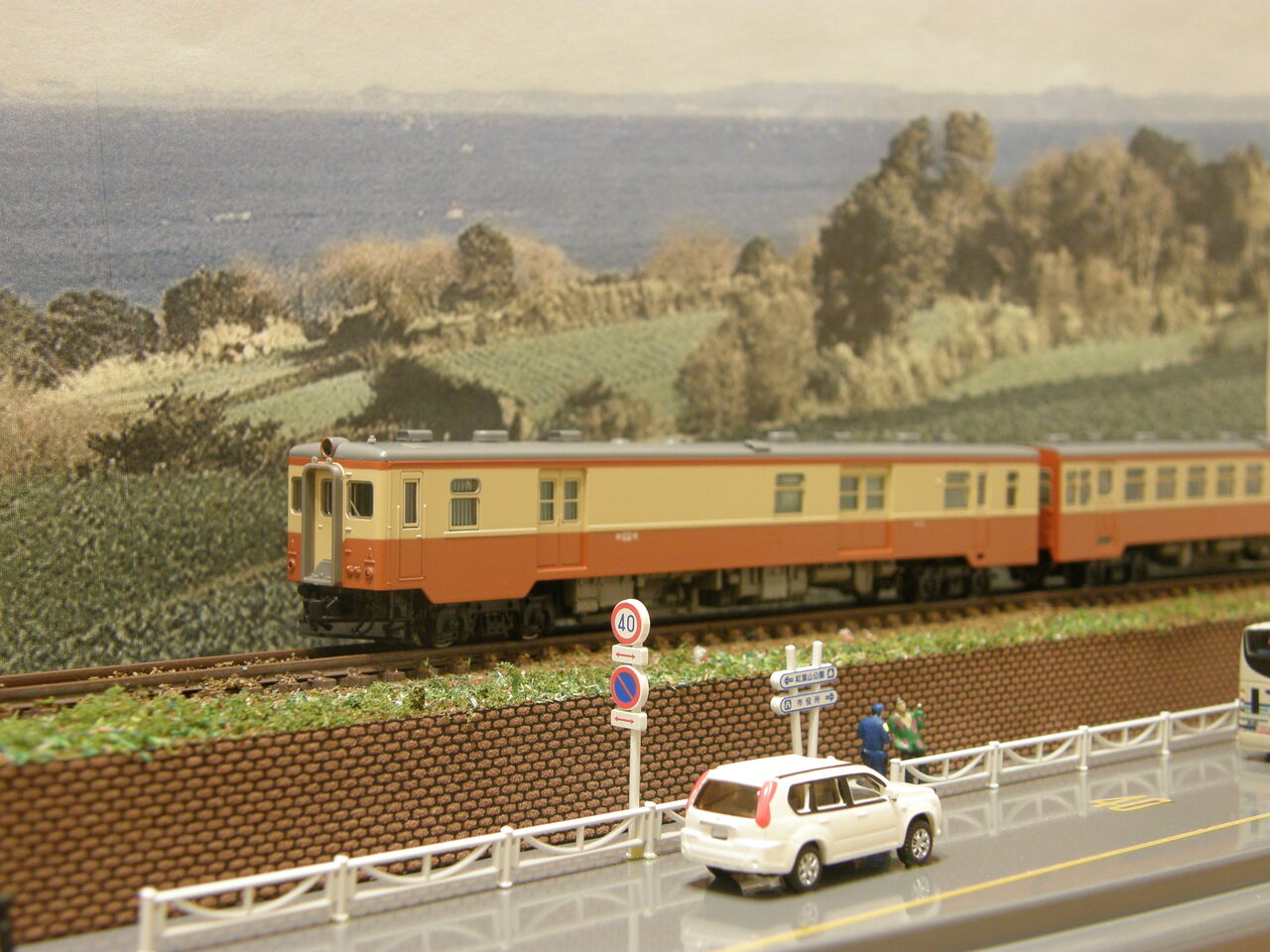 No.37鉄道Nゲージジオラマ車両2両付き 鉄道模型・Nゲージ】ジオラマに車両をいっぱい並べて遊びます