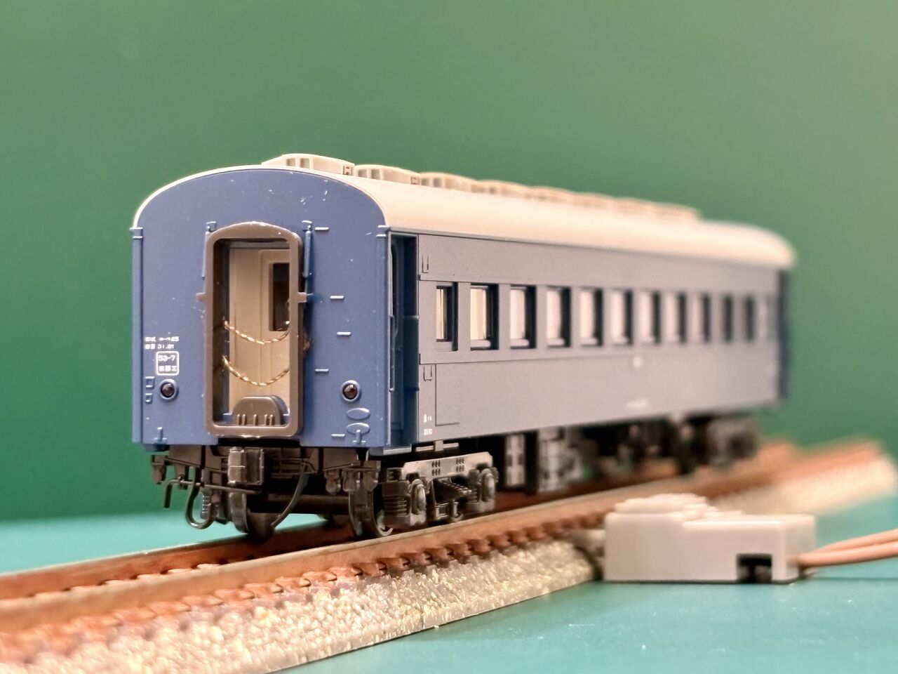 KATOの「スハフ42形」と「オハフ45形 100番台」を並べてみました