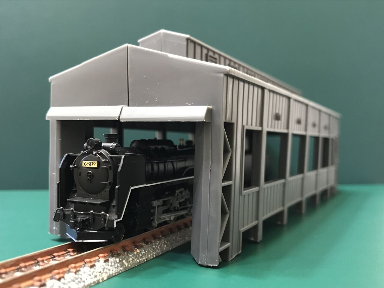 ダイソー・プチ電車「車庫」の低屋根化。 : エヌゲ道 since 2015 ～N