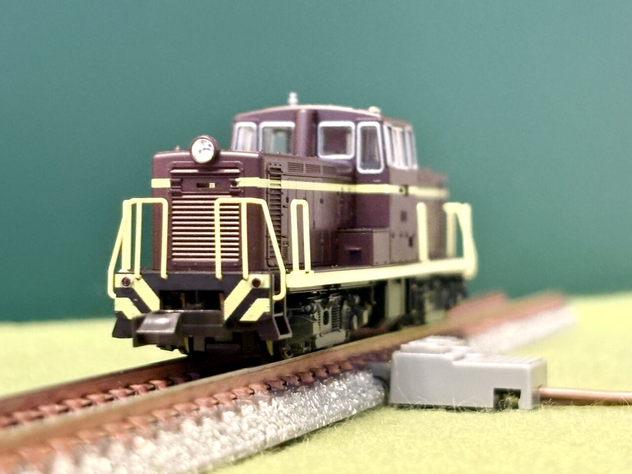 新規入線車両（KATO DD13 初期形・茶）。 : エヌゲ道 since 2015 ～N