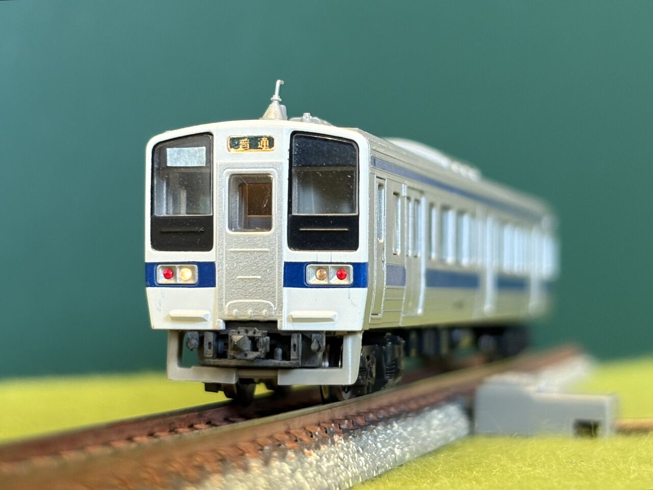トミックスの「211系」と「415系1500番台」を並べてみました