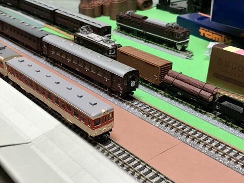 3BA28032-8F7C-486A-A2B0-8AB299C2C1DF