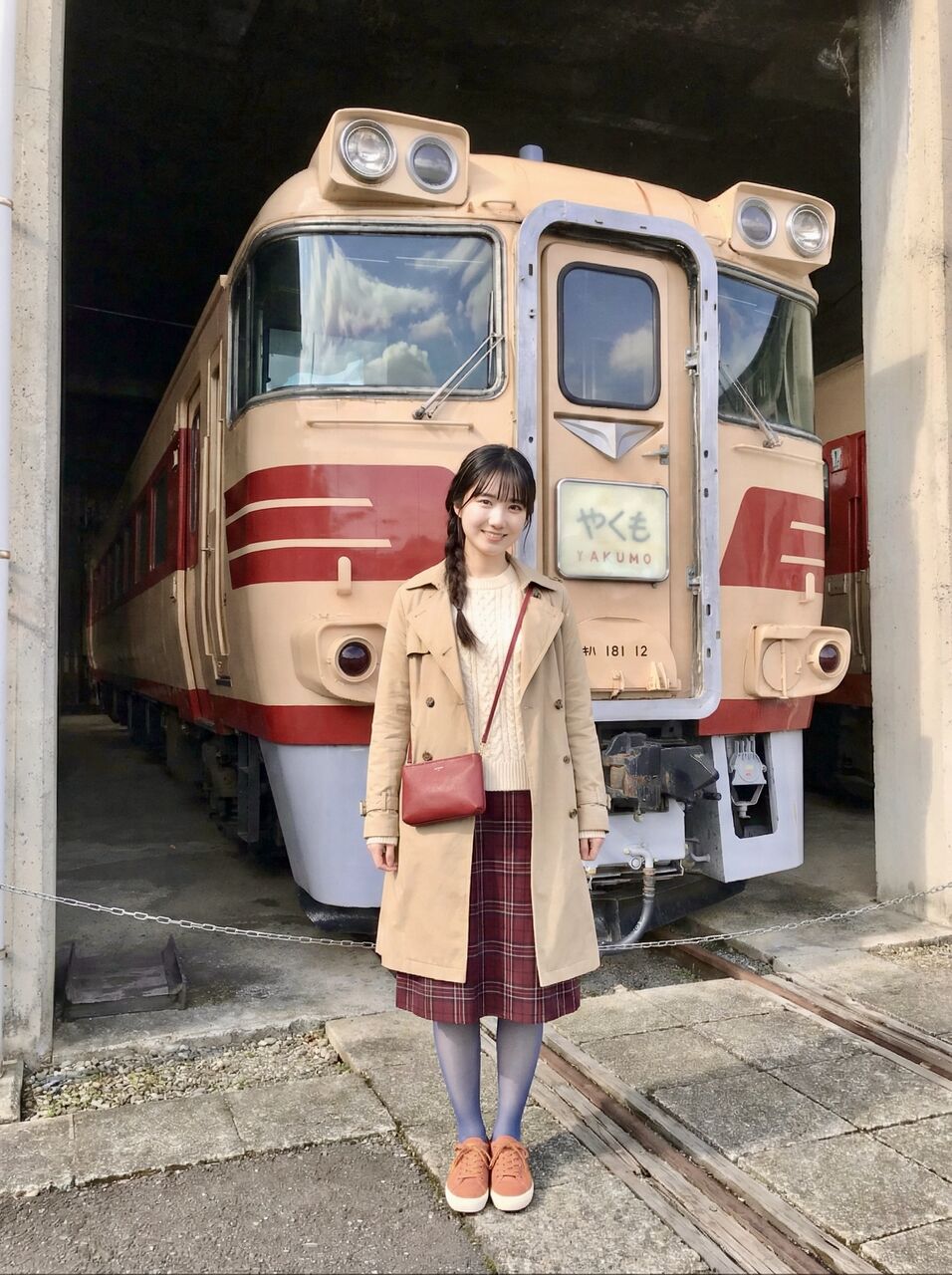 が*が様 Nゲージ鉄道模型 赤 ベージュ 電車 鉄模女子・エヌゲ道子さん（仮名）と訪ねる「津山まなびの鉄道館
