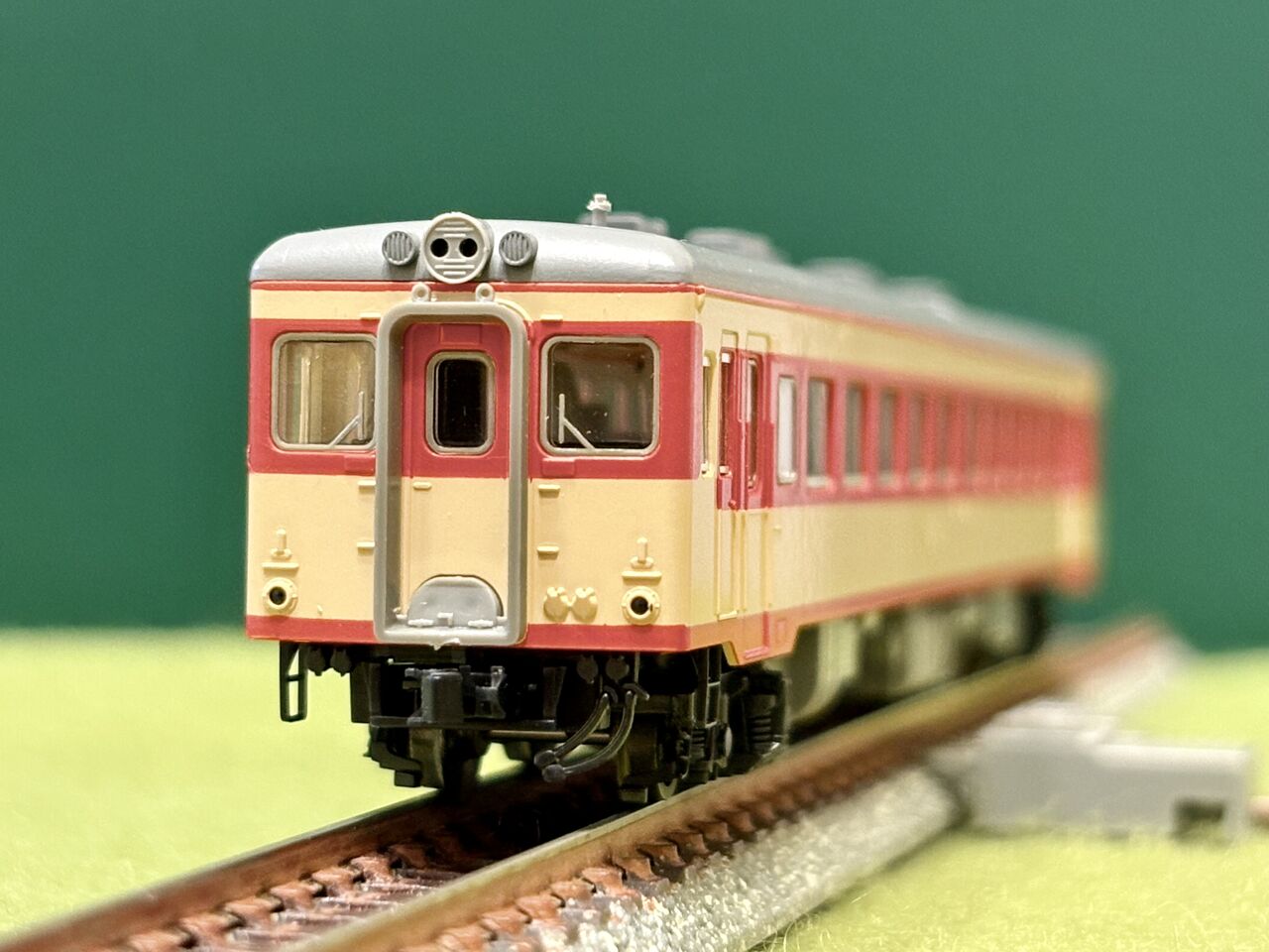 KATO「キハ58形（旧製品）」とトミックス「キハ55形」を並べてみました