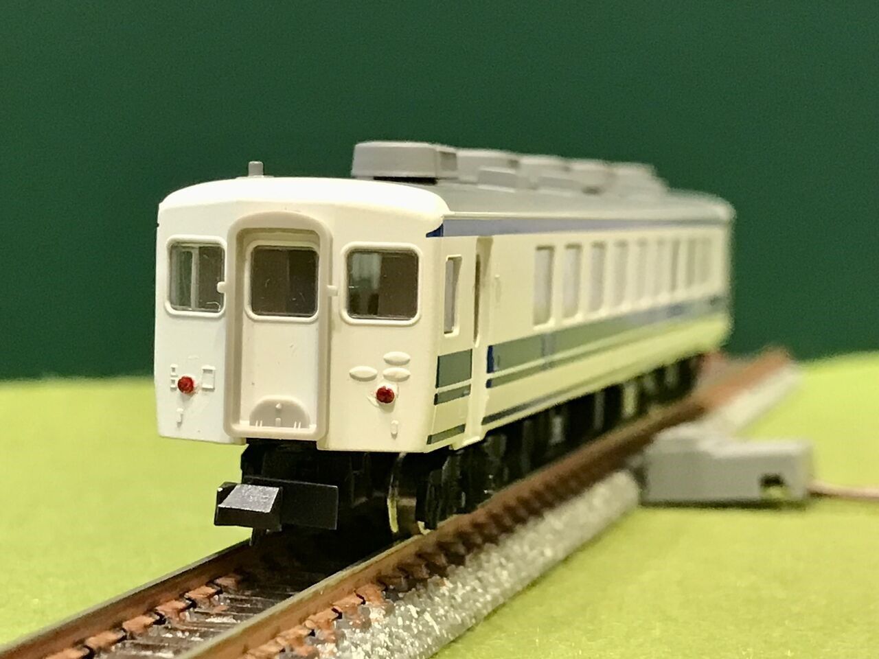 KATOの「サロンエクスプレス東京」とトミックスの「ユーロライナー」を