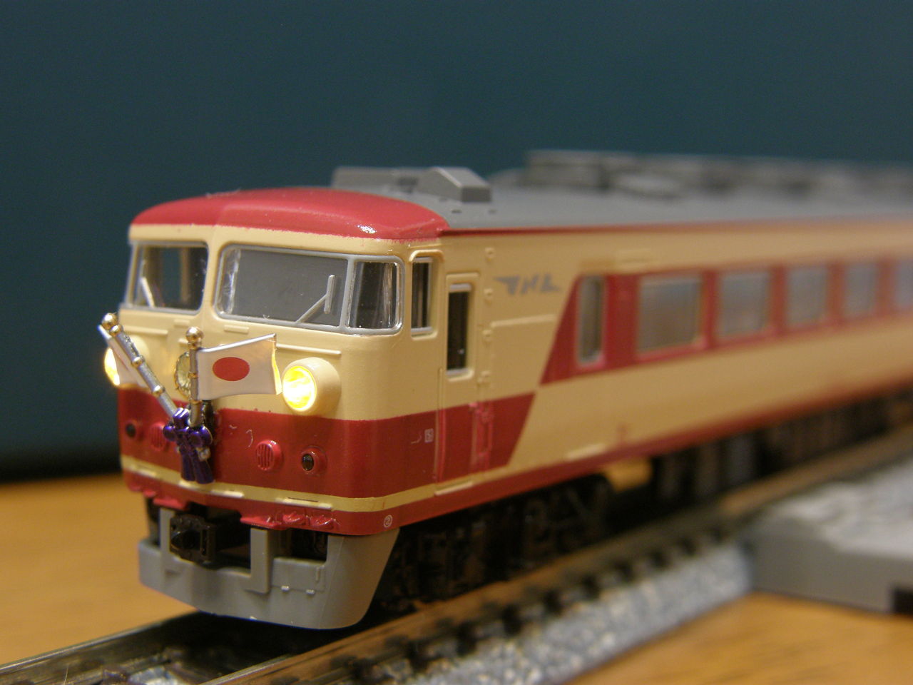 KATO E655系と特別車両 日章旗取り付け カトーオンライン