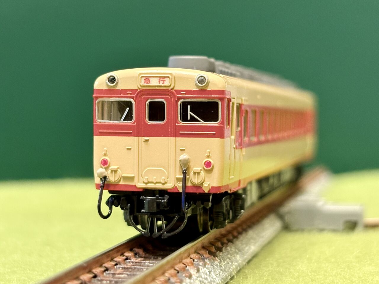 KATO「キハ58形（旧製品）」とトミックス「キハ55形」を並べてみました