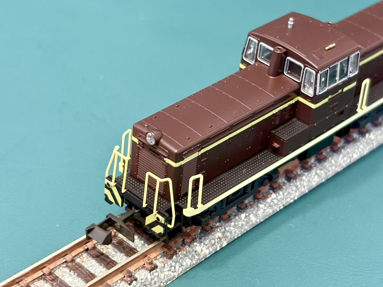 新規入線車両（KATO DD13 初期形・茶）。 : エヌゲ道 since 2015 ～N