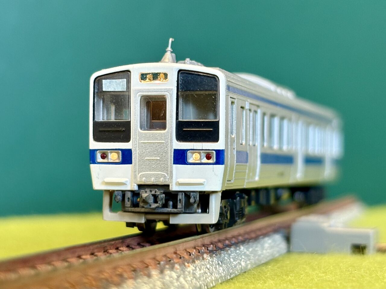 トミックスの「211系」と「415系1500番台」を並べてみました