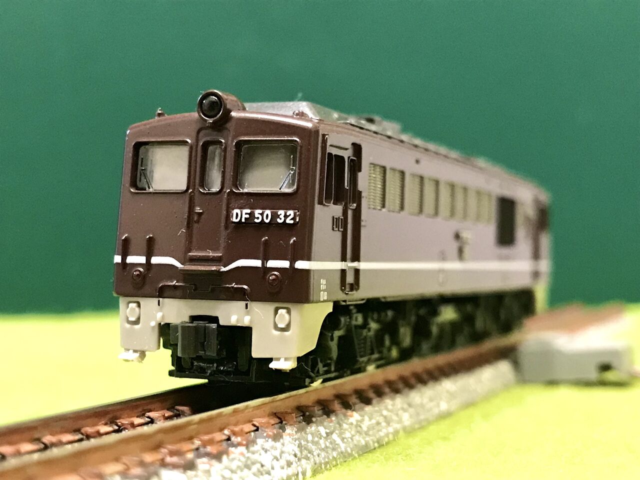 HOゲージ DF50-12ディーゼル機関車(しなのマイクロ製) 素人組立塗装済 HOゲージ DF50-12ディーゼル機関車(しなのマイクロ製) 素人組立