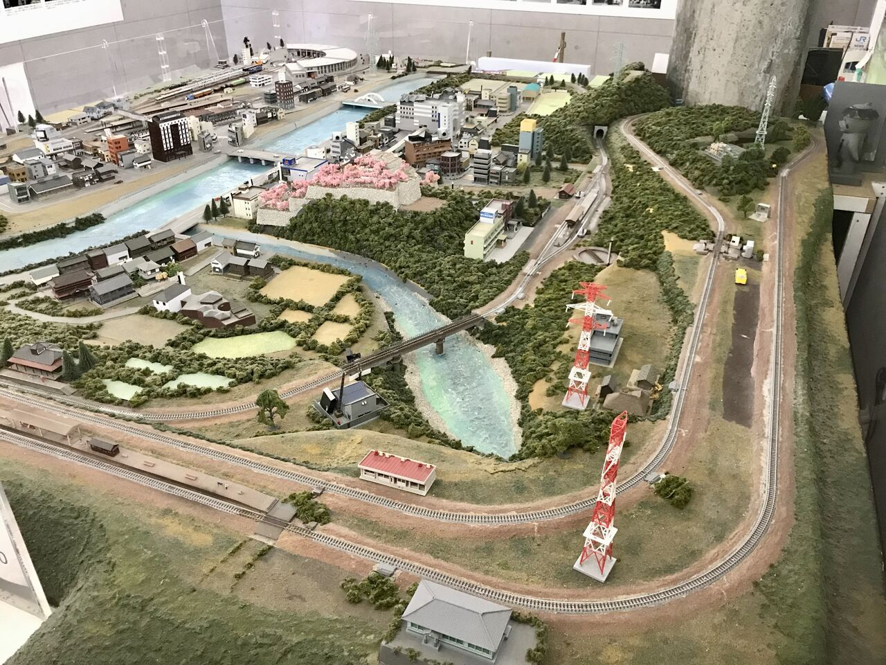 津山まなびの鉄道館」を訪ねてきました。【レイアウト編】 : エヌゲ道