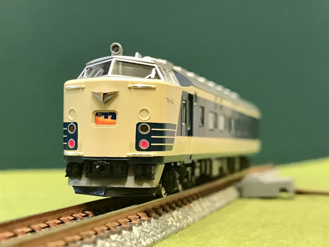 KATO 583系13両フル編成 ※多少擦り傷有り KATO 583系13両フル編成 ※多少擦り傷有り
