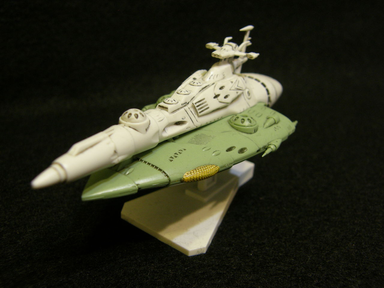 1/1000 帝星ガトランティス軍ククルカン級襲撃型駆逐艦(零くん