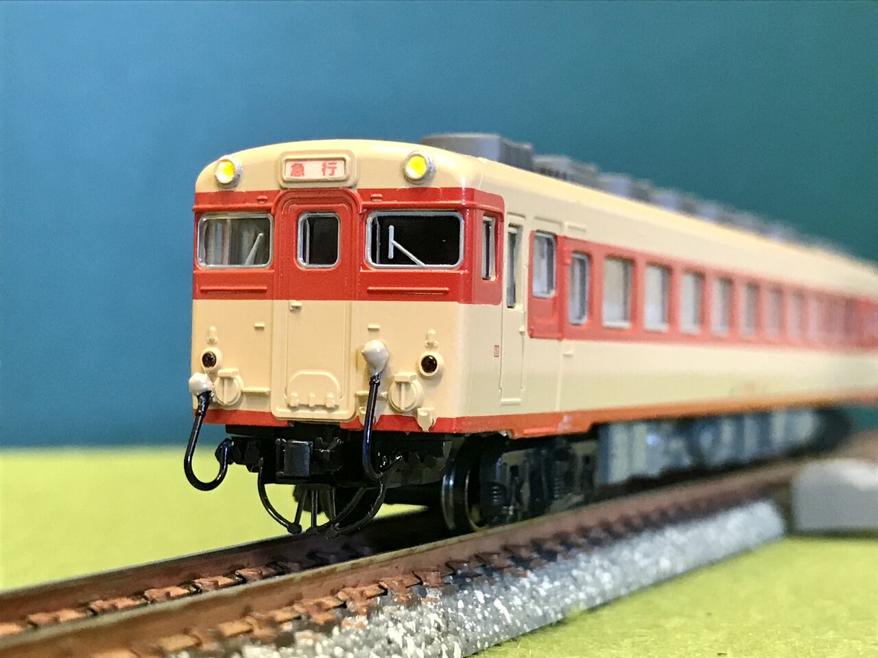 035 Nゲージ鉄道模型 5両セット キハ65 キハ58 キハ28など KATO 旧製品「キハ58形」と「キハ65形」を並べてみました