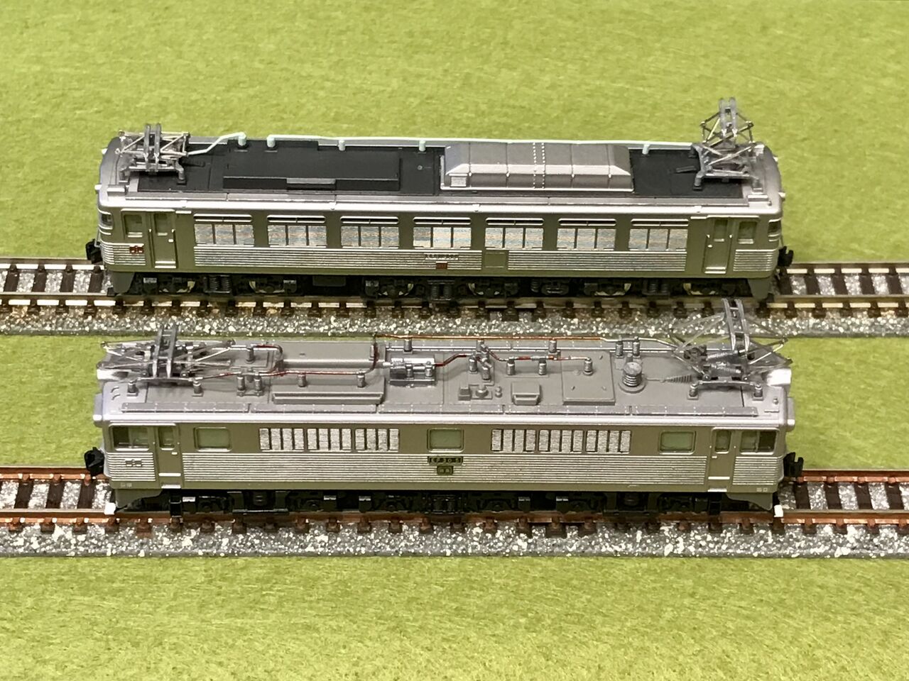 Nゲージ 鉄道模型 ef81 トミックスの「EF30形」と「EF81-300形」を並べてみました