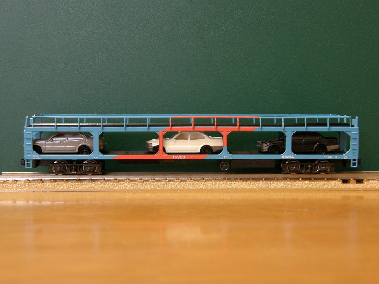 KATO 「ク5000形 車運車（トリコロールカラー）」 : エヌゲ道 since