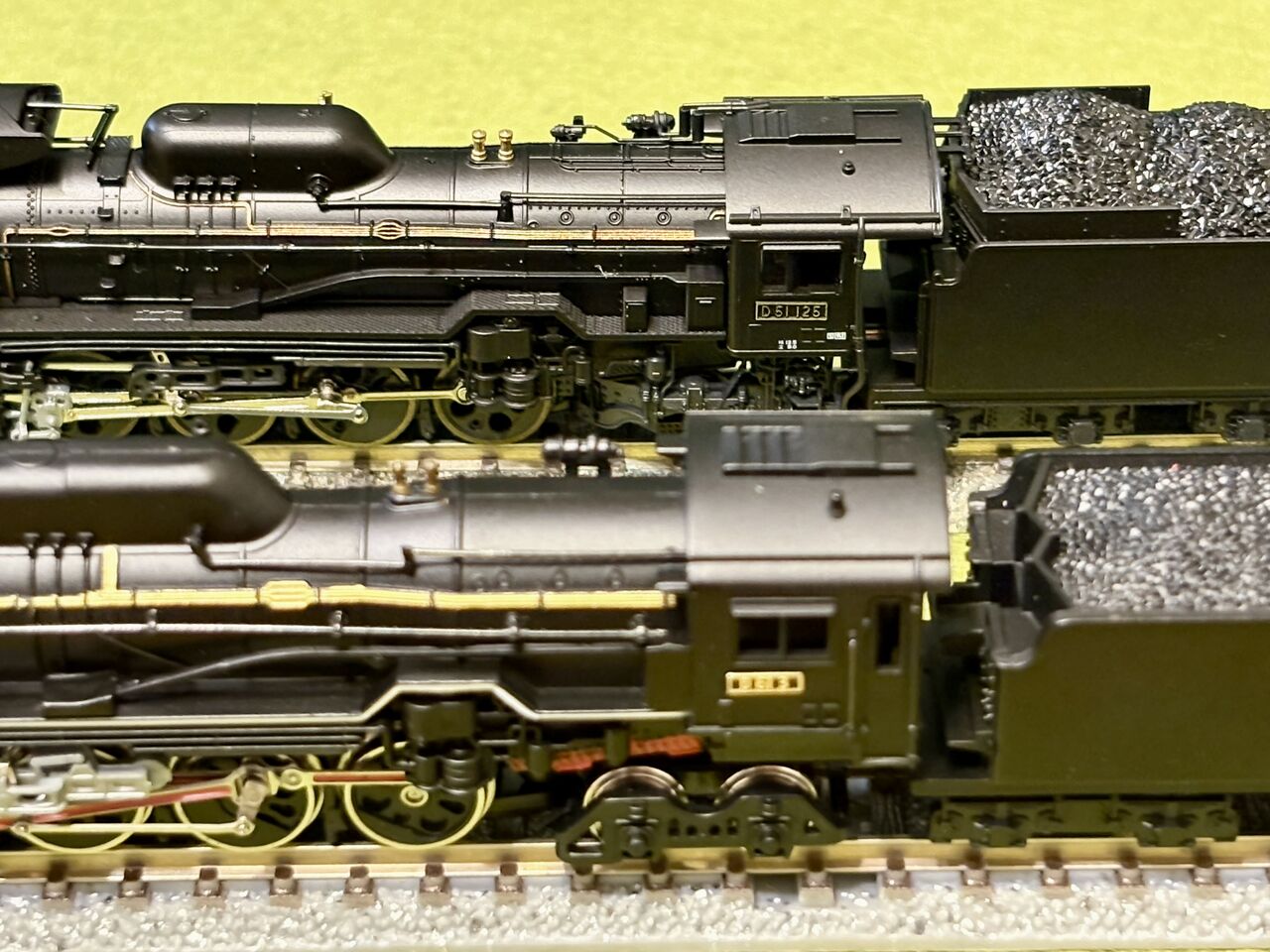 マイクロエースの「D61形」と KATOの「D51形」を並べてみました