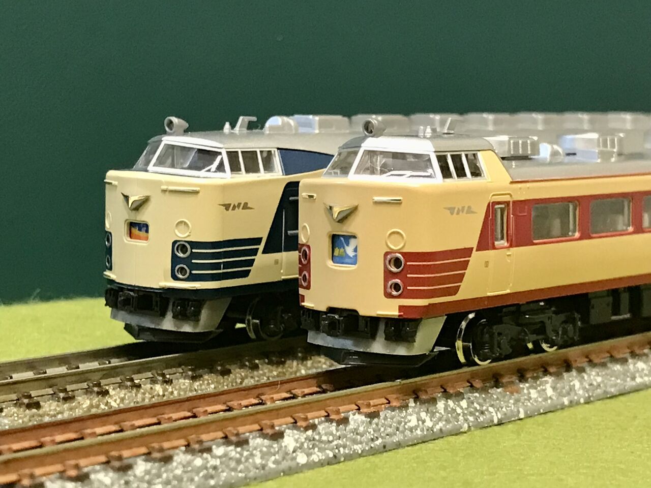 KATOの「485系」と「583系」（初代製品）を並べてみました