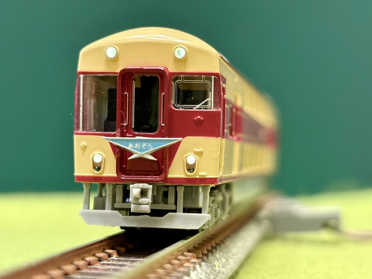 トミックスの「近鉄30000系」とマイクロエースの「20100系 あおぞら号