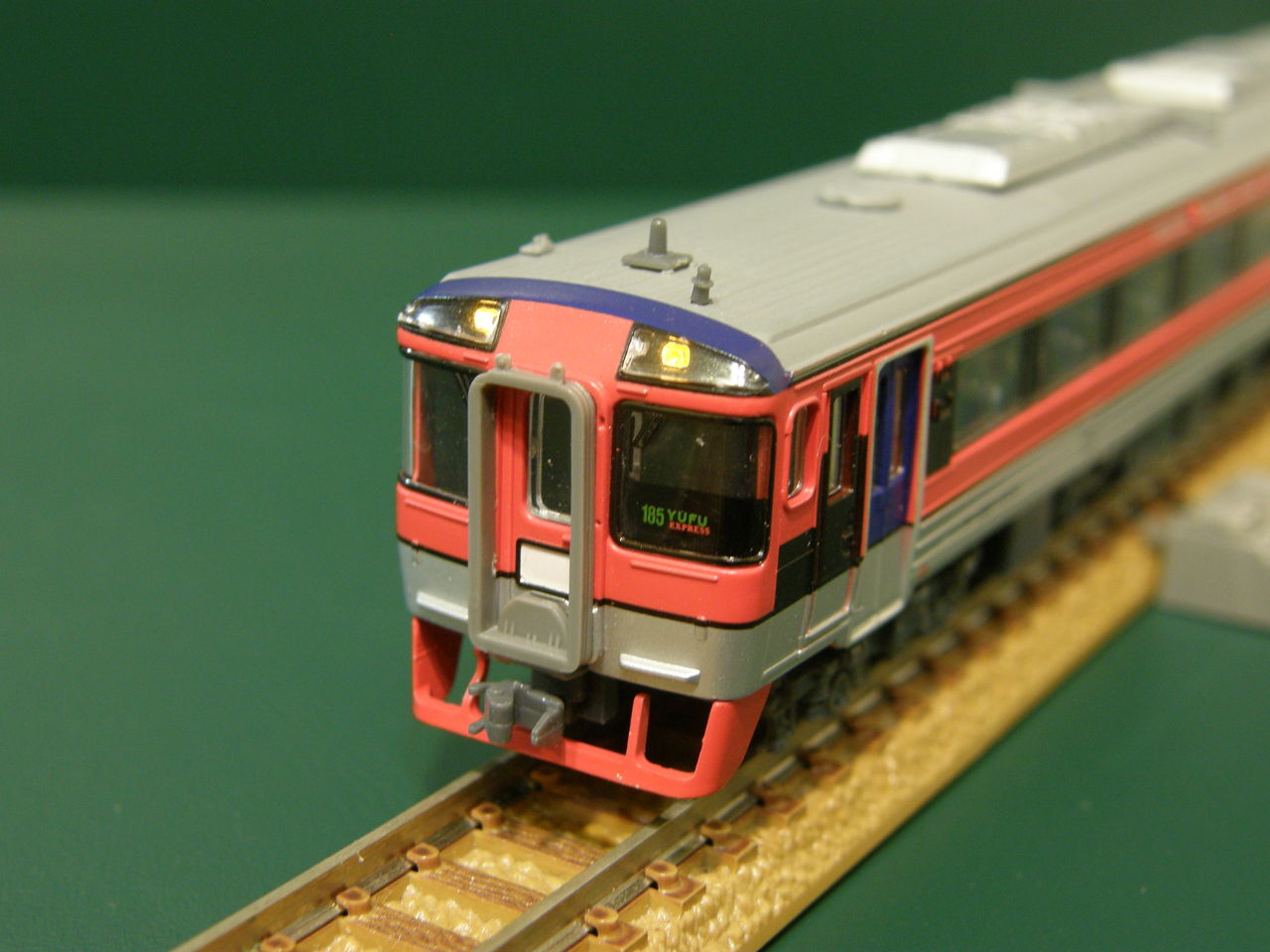 マイクロエース 「キハ185系・JR九州色（登場時）特急 ゆふ」 その1