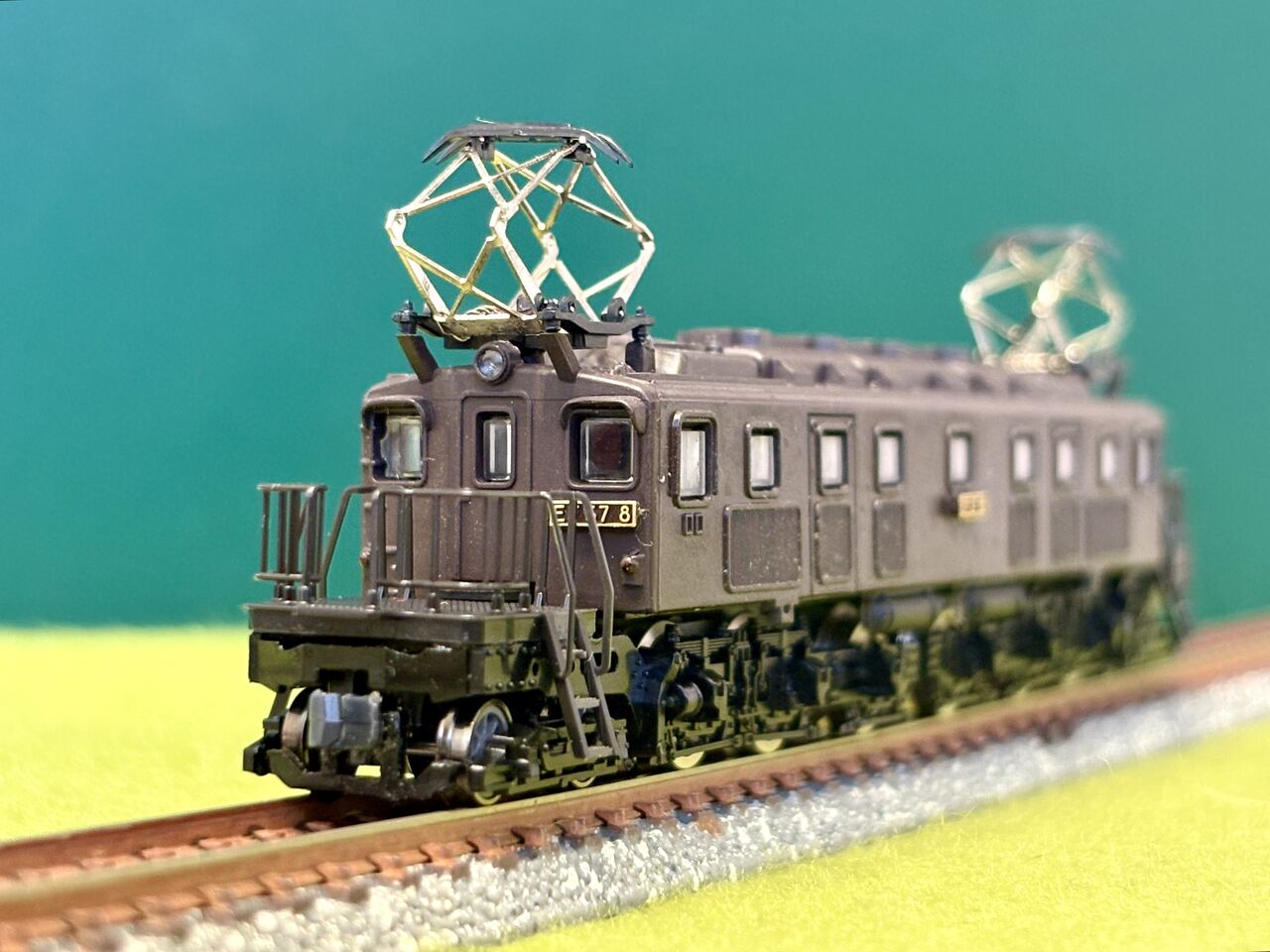 鉄道模型　Nゲージ　学研　国鉄　EF57形 電気機関車　品番185　動作確認 学研「EF57形」の近代化改修 ～ 8号機化。 : エヌゲ道 since 2015