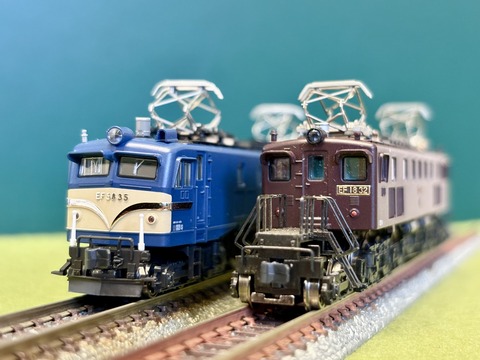 KATOの「EF58形」と、マイクロエースの「EF18形」を並べてみました