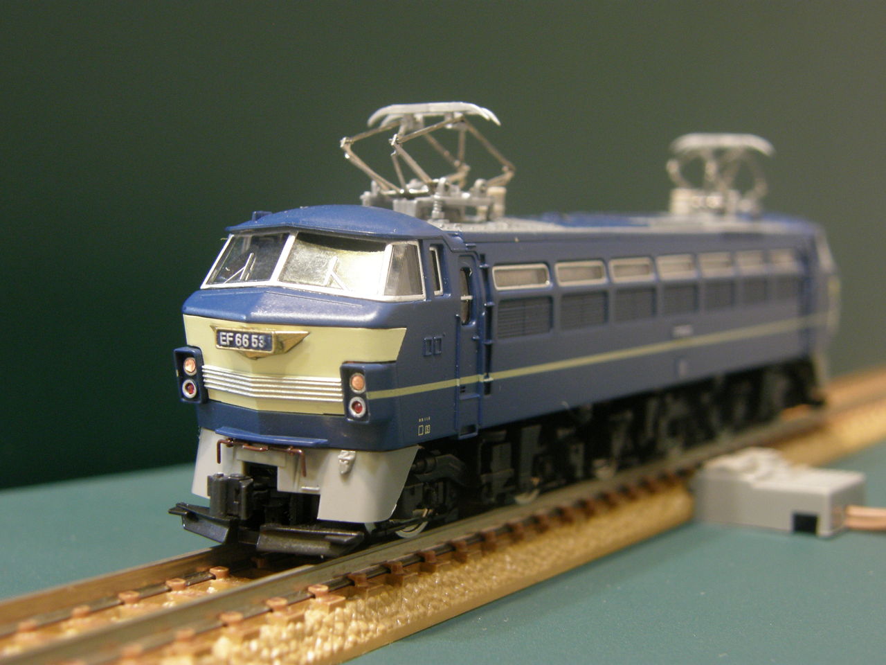 TOMIX EF66 + 国鉄 24系25-100形特急寝台客車(はやぶさ) 9538