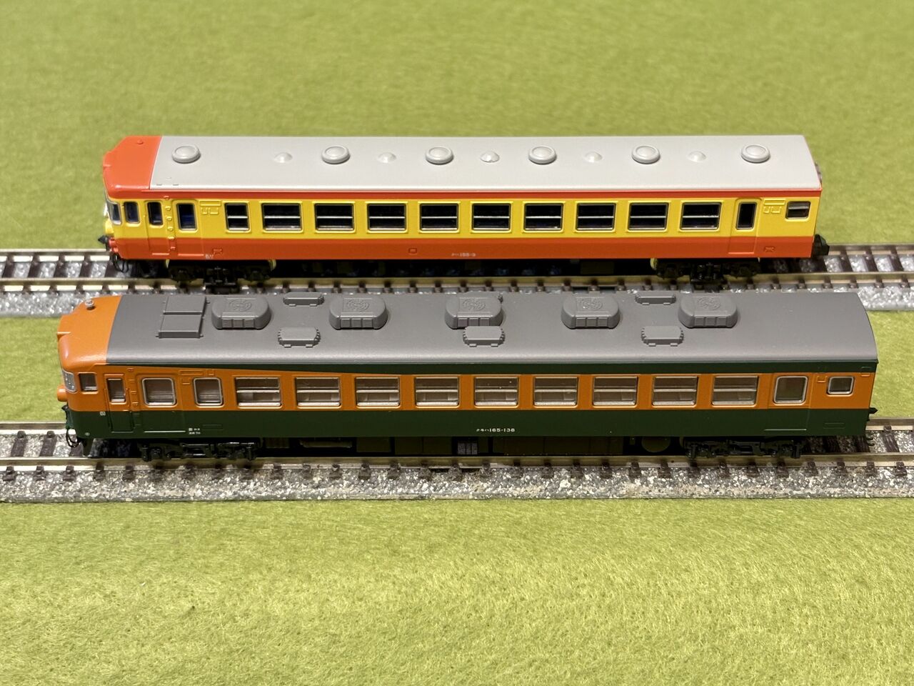 KATO 165系　４両セット　10-016 希少絶版品　新品未使用 KATOの「165系（旧製品）」と、マイクロエースの「155系」を並べてみ