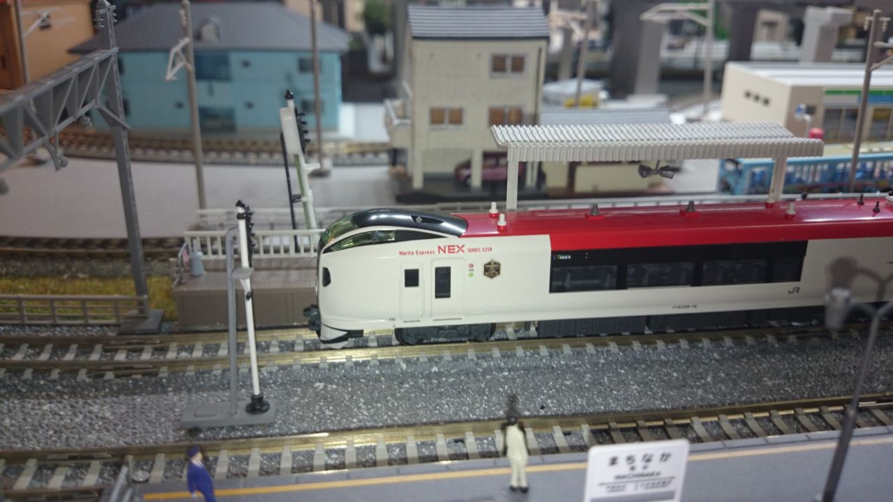 地上線の駅のホーム延長部を再改良 : 40歳からの鉄道模型（N