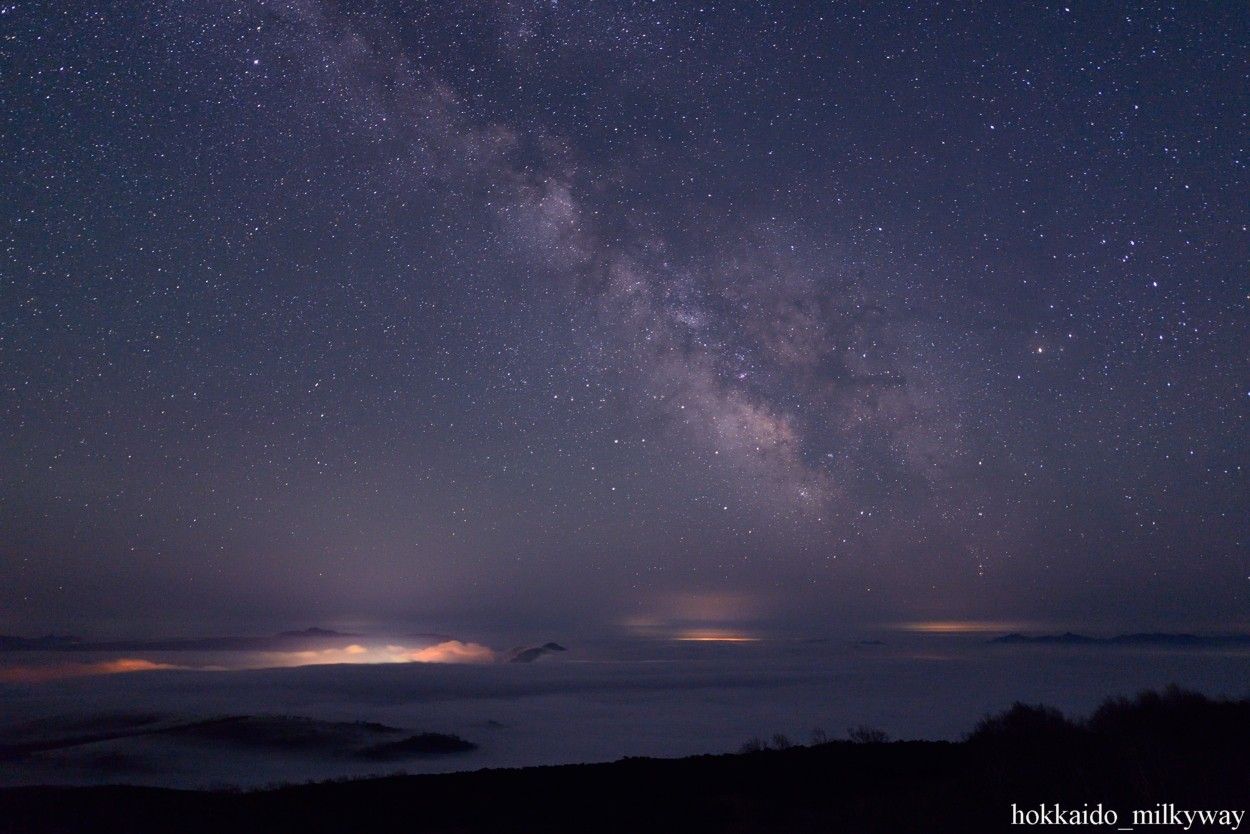 雲海に流れる天の川 北海道ハイランド小清水725にて撮影 北海道の星と大地と美味い物 雲海に流れる天の川 北海道ハイランド小清水725にて撮影 北海道の星と大地と美味い物