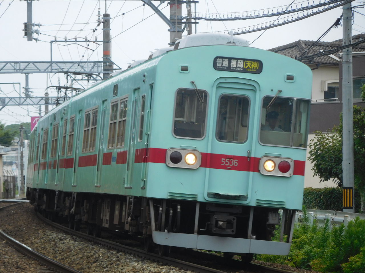 19 8 9 何故か5000形が頻繁に来る西鉄 こんで路快速の鉄道ブログ