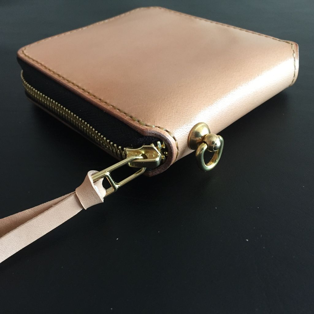 碧南市 S様 ラウンドジップショートウォレット ナチュラル グリーン Ngi Leather 職人による完全手仕事の革小物