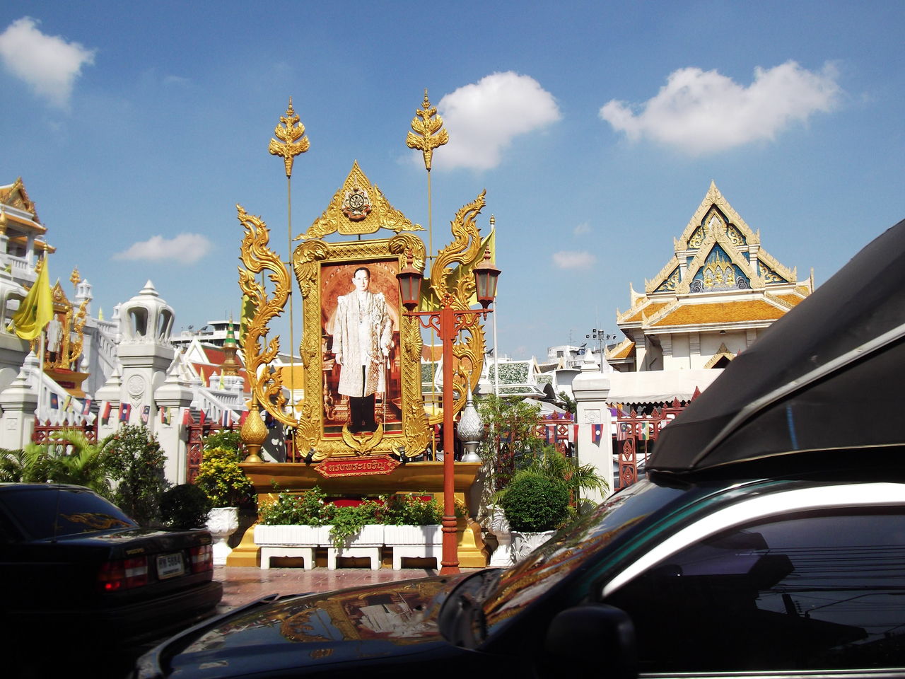 タイのプミポン国王陛下が亡くなった パン作り時々安くてうまいもの探し