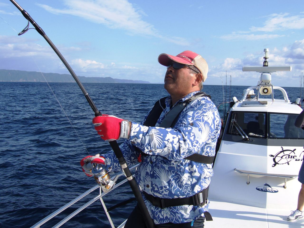 奄美大島でのｇｔフィシング お魚と糸でんわ